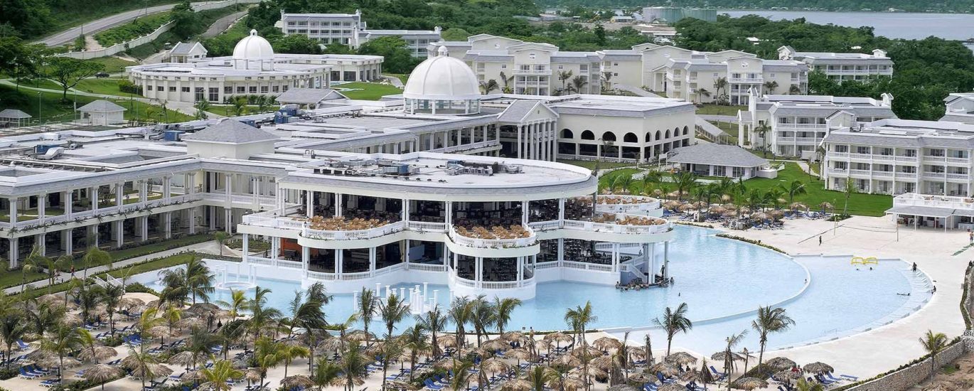 Grand Palladium Resorts Jamaica - Top Outdoor Wedding Destinations in Jamaica